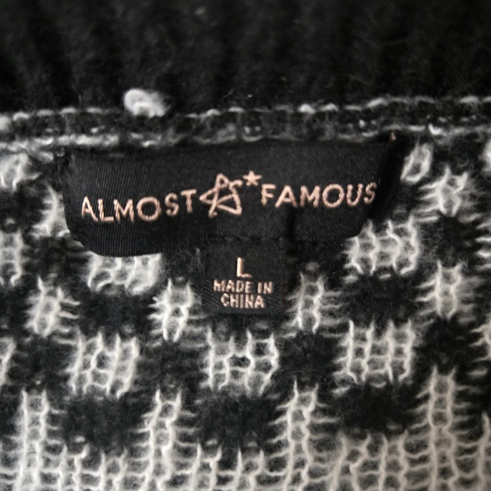 Almost Famous Monochrome Knit Cardigan - Picture 3 of 3